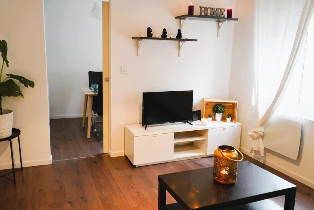Rm-1 - Appartement F2 Au 1Er Etage Pour 1-3 Pers مُلووز المظهر الخارجي الصورة